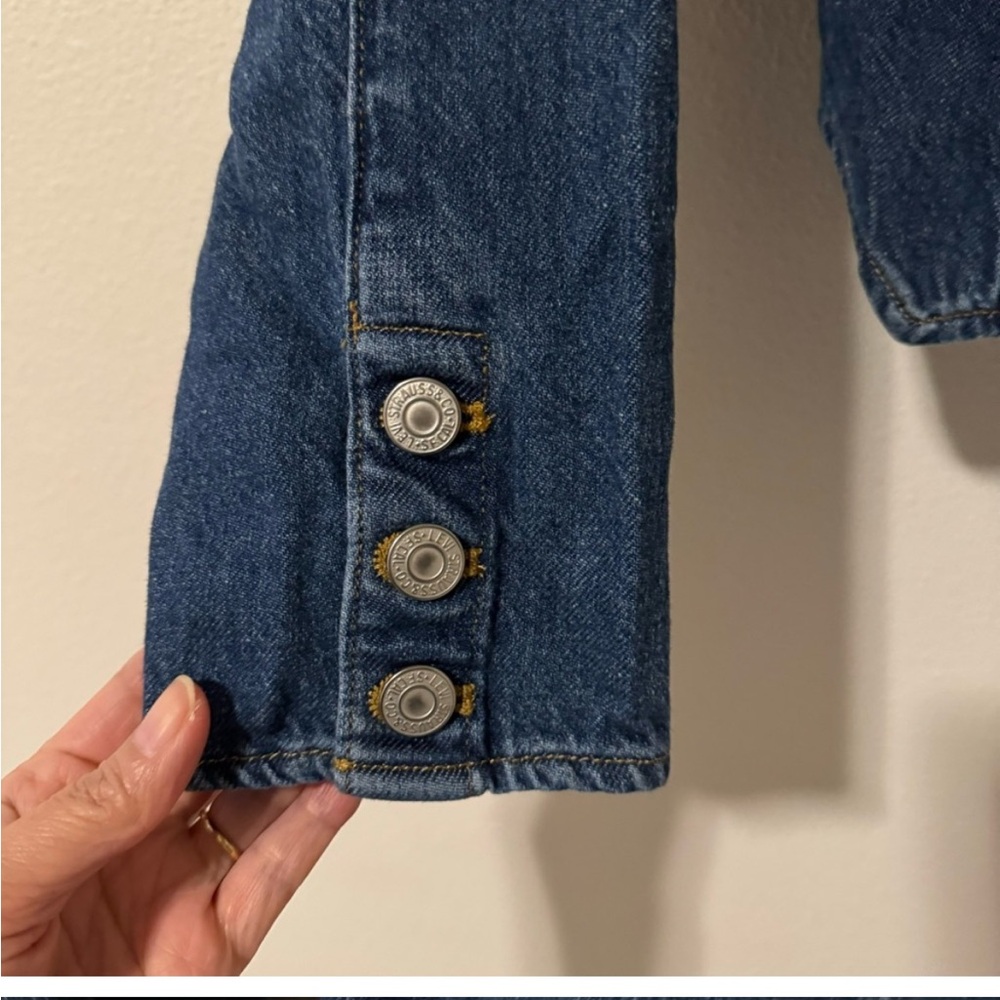 Levi’s Weston Denim Long Sleeve Cropped Blouse Dark Wash Western 2023-XS - Picture 6 of 11